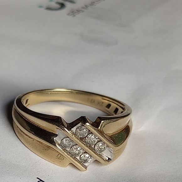Elegant Mens ,.30 TCW,White Round Diamond &10kt Gold Gents Ring Sz 10 - Picture 1 of 9